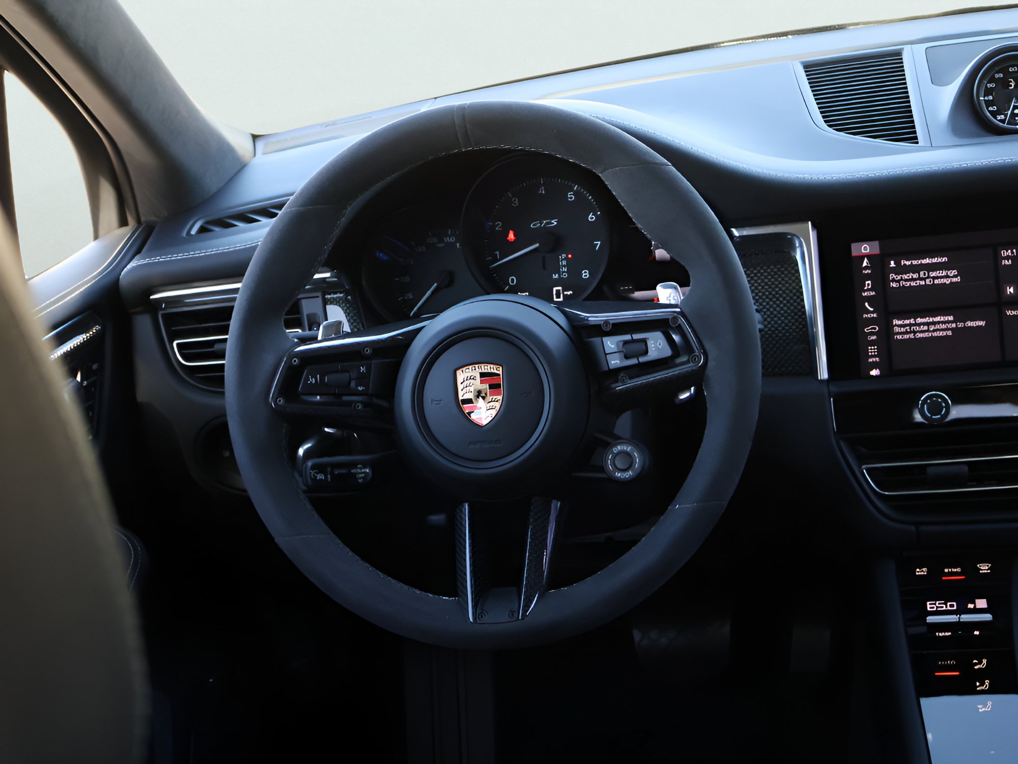 Certified 2026 Porsche Macan GTS AWD/4WD image 20