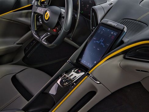 Used 2021 Ferrari Roma RWD image 35