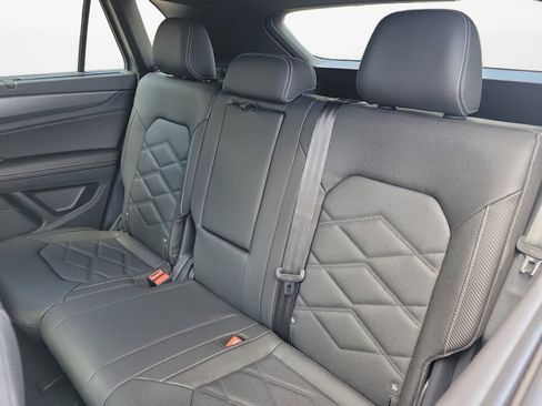 New 2026 Volkswagen Atlas Cross Sport SE AWD/4WD image 12