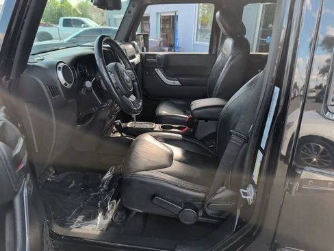 Used 2015 Jeep Wrangler Unlimited Sahara w/ Max Tow Package AWD/4WD image 23