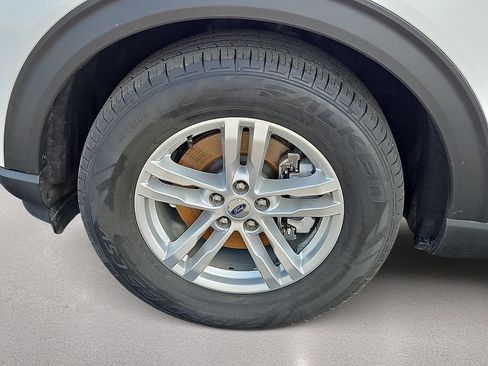 Used 2022 Ford Explorer 2WD image 13