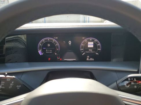 New 2026 Volkswagen Tiguan SE R-Line image 23