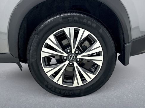 Used 2023 Nissan Rogue SV w/ SV Premium B Package AWD/4WD image 25