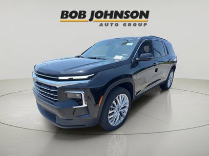 New 2025 Chevrolet Traverse LT