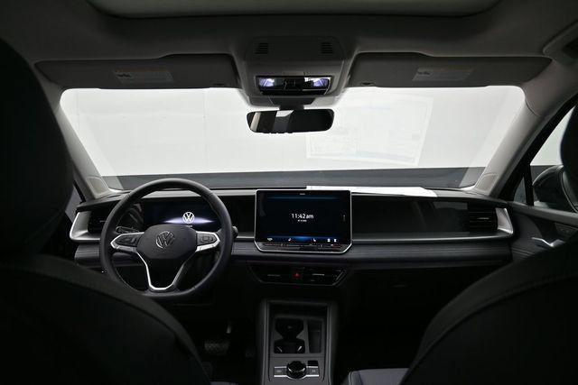 New 2026 Volkswagen Tiguan SE FWD image 10