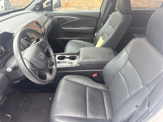Used 2024 Honda Passport EX-L image 5