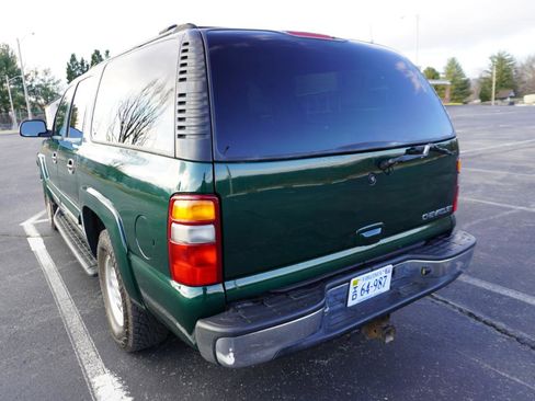 Used 2003 Chevrolet Suburban LS w/ LS Preferred Equipment Group image 12