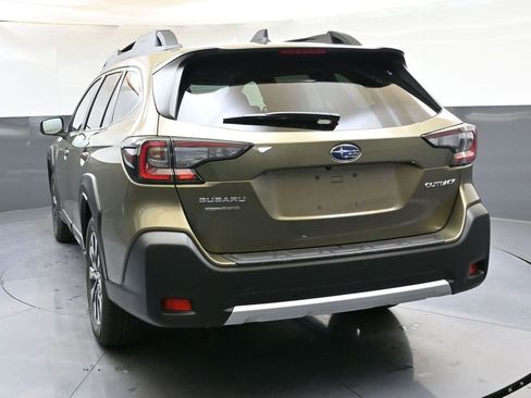 Certified 2025 Subaru Outback Limited image 4