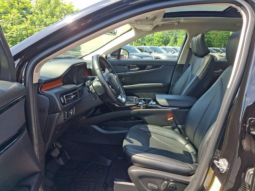 Certified 2023 Lincoln Nautilus Reserve AWD/4WD image 13