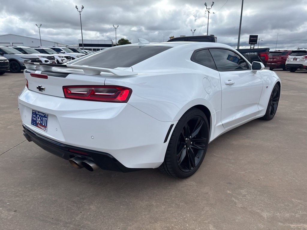 Used 2018 Chevrolet Camaro SS RWD image 6