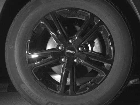 Used 2024 GMC Terrain SLE image 13