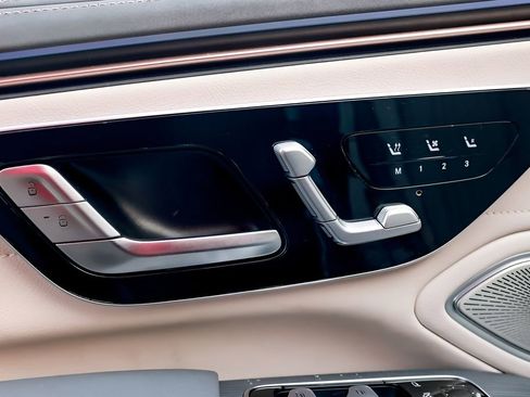 Used 2023 Mercedes-Benz EQS 450+ 4MATIC Sedan image 33