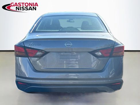 Used 2023 Nissan Altima 2.5 S image 7