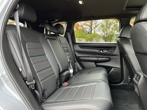 Used 2025 Honda CR-V Sport-L image 28