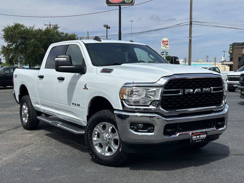 Used 2024 RAM 2500 Big Horn w/ Off Road Package AWD/4WD image 2