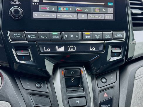 Used 2019 Honda Odyssey EX image 12