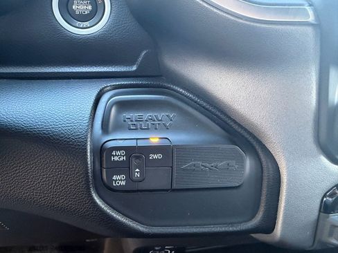 Used 2024 RAM 2500 Big Horn AWD/4WD image 44