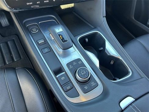 Certified 2025 INFINITI QX60 Luxe image 27