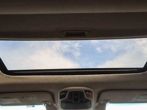 Used 2022 Subaru Outback Touring XT image 15