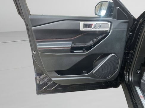 Used 2022 Ford Explorer ST-Line w/ Class IV Trailer Tow Package image 14