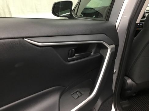 Used 2019 Toyota RAV4 LE w/ All Weather Liner Package AWD/4WD image 12