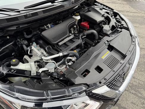 Used 2022 Nissan Rogue Sport SV w/ Technology Package image 25