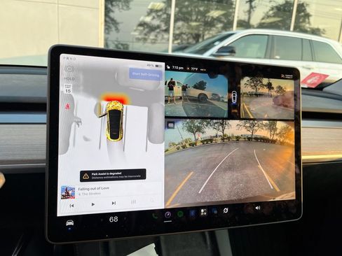 Used 2025 Tesla Model Y Long Range AWD/4WD image 7
