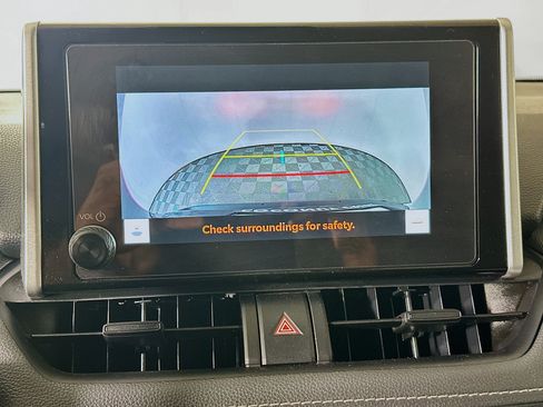 Certified 2025 Toyota RAV4 XLE w/ Convenience Package FWD image 25