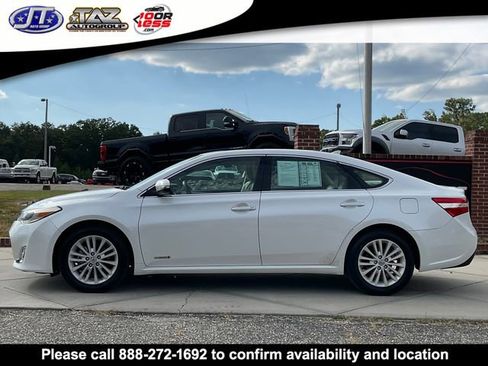 Used 2013 Toyota Avalon Limited image 4