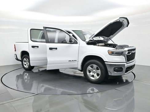 Used 2025 RAM 1500 Big Horn image 34