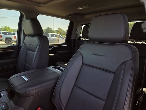 New 2026 GMC Sierra 2500 Denali w/ Denali Reserve Package AWD/4WD image 25