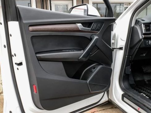 Used 2022 Audi Q5 2.0T Premium image 46