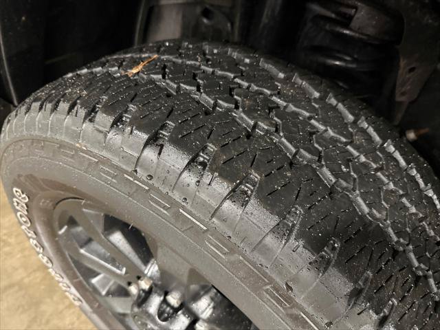 Certified 2024 RAM 2500 Big Horn w/ Night Edition AWD/4WD image 5