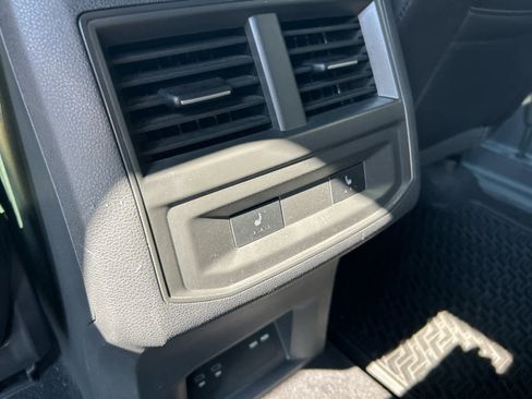 Used 2022 Volkswagen Atlas Cross Sport SEL Premium R-Line image 18