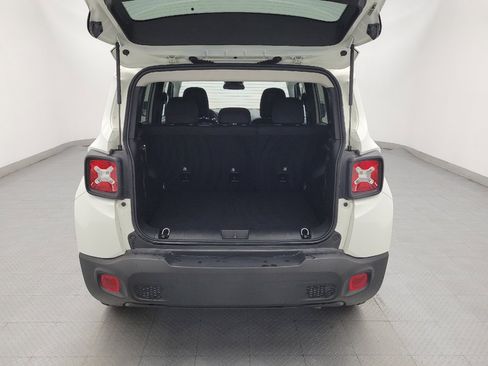 Used 2022 Jeep Renegade Sport w/ Sport Appearance Group AWD/4WD image 29