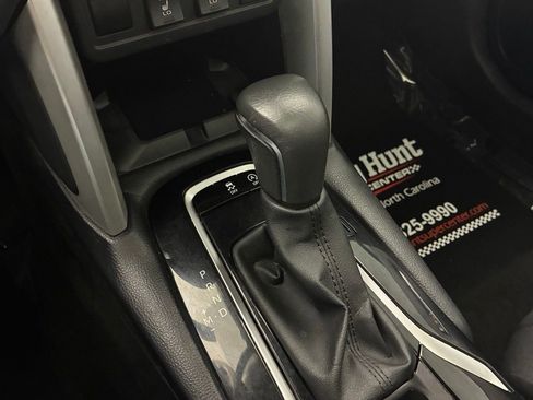 Used 2024 Toyota Corolla Cross XLE image 20