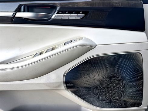 Used 2018 Genesis G90 5.0 Ultimate image 23