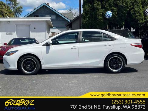 Used 2015 Toyota Camry SE FWD image 7
