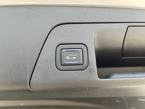 Used 2023 Buick Envision Preferred AWD/4WD image 10