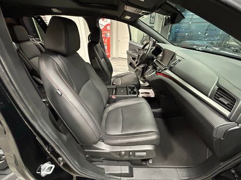 Used 2025 Honda Odyssey Sport-L image 42
