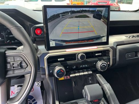 Used 2024 Toyota Tacoma TRD Sport w/ TRD Sport Upgrade Package AWD/4WD image 10