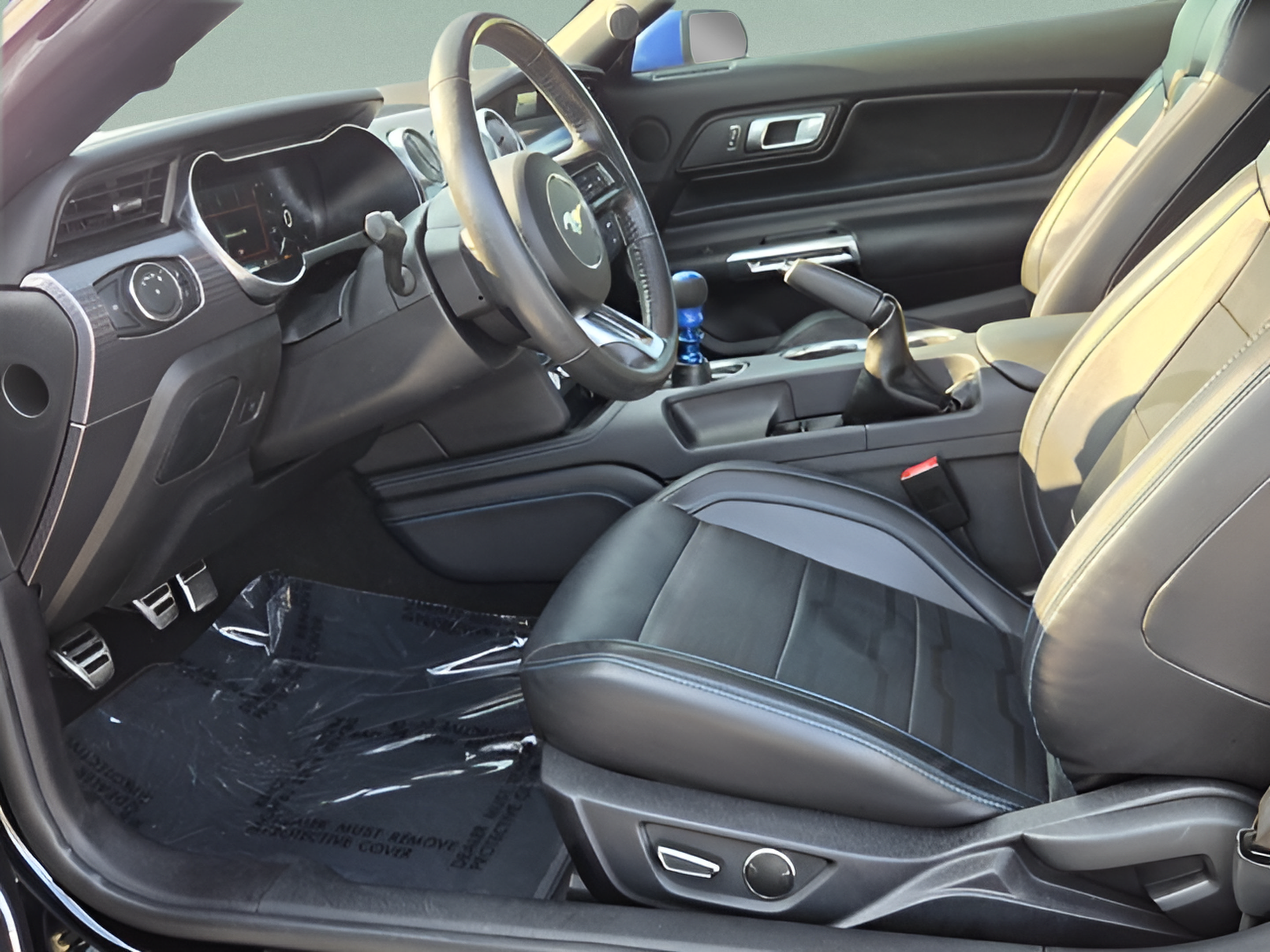 Used 2019 Ford Mustang GT Premium w/ GT Performance Package RWD image 12