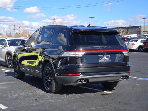 Used 2020 Lincoln Aviator Reserve w/ Equipment Group 201A image 5