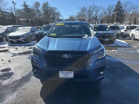 Used 2023 Subaru Forester Premium image 8