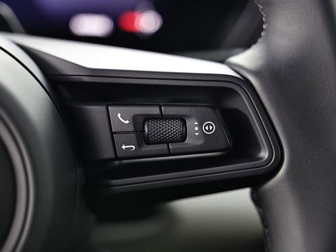 New 2026 Porsche Macan 4 Electric image 36