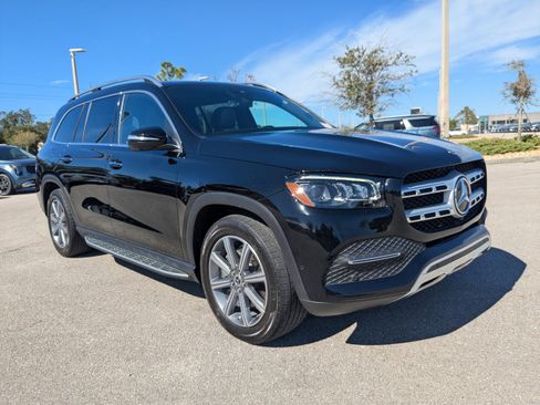 Used 2020 Mercedes-Benz GLS 450 4MATIC image 2