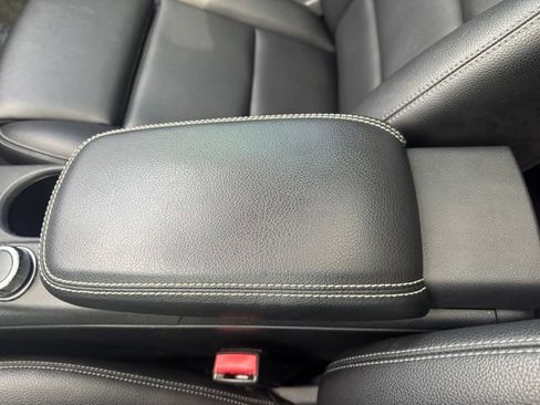 Used 2019 Mercedes-Benz GLA 250 4MATIC image 27