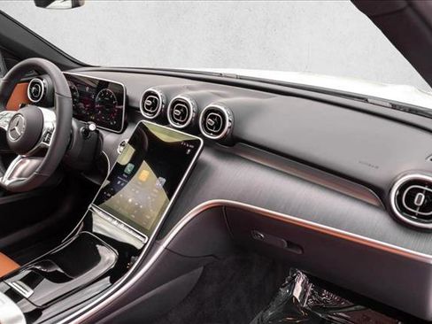 Used 2025 Mercedes-Benz C 300 4MATIC Sedan image 26