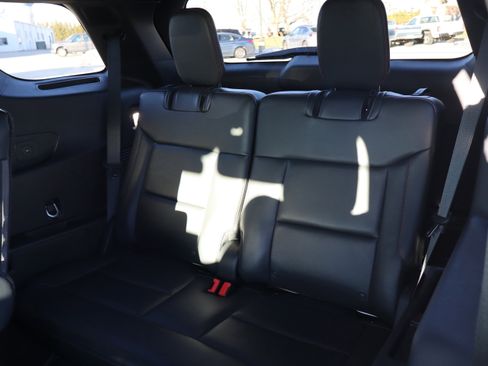 Used 2025 Ford Explorer ST-Line image 11