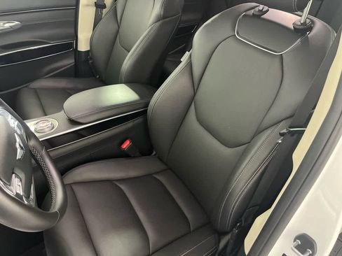 Used 2025 Genesis GV70 2.5T image 15